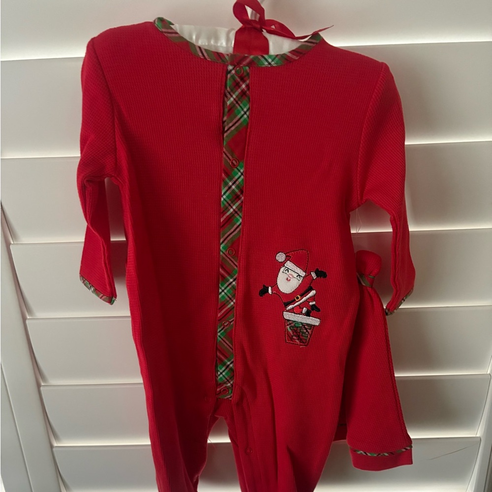 Nursery Rhyme Santa Footies